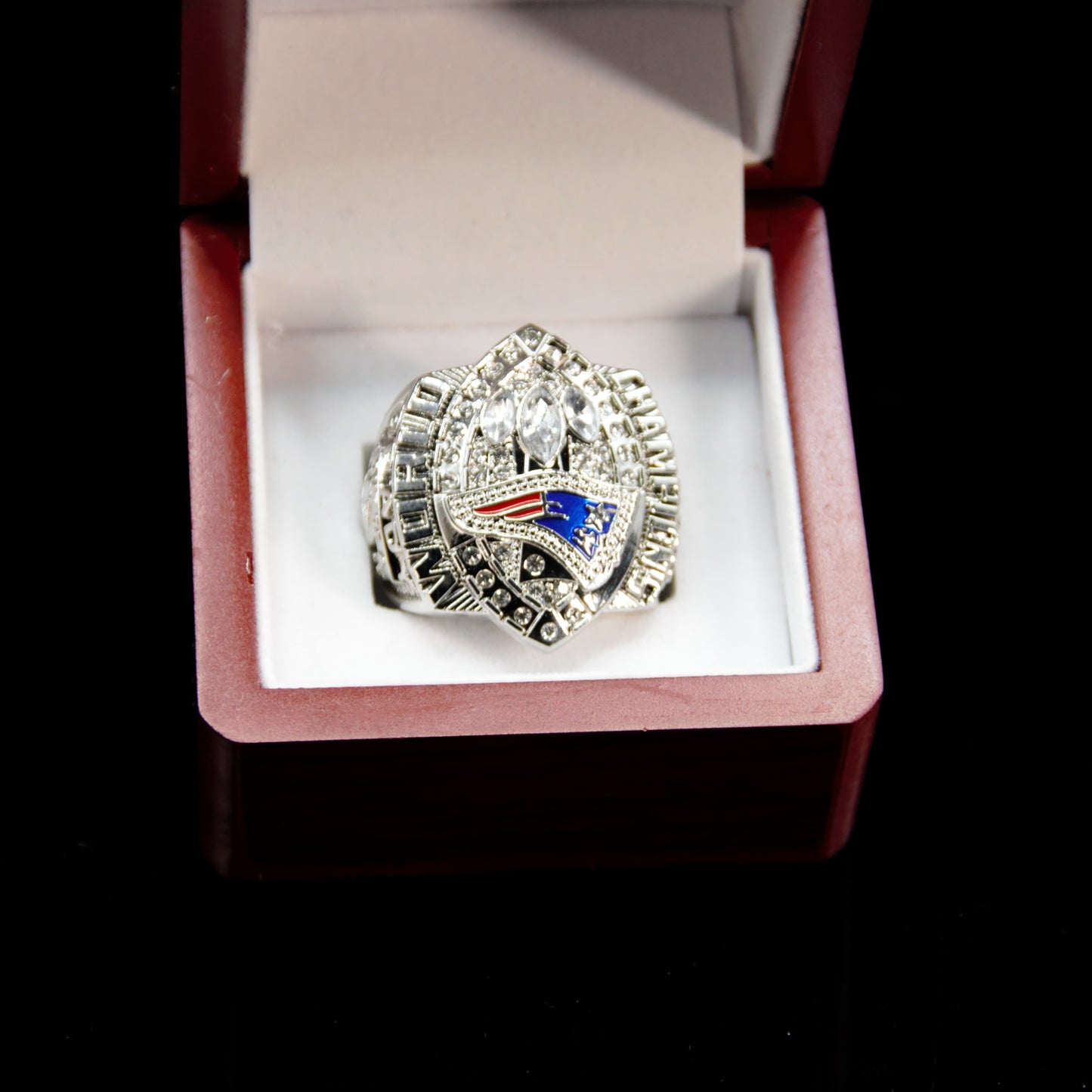 2004 NFL New England Patriots Championship Replica Ring