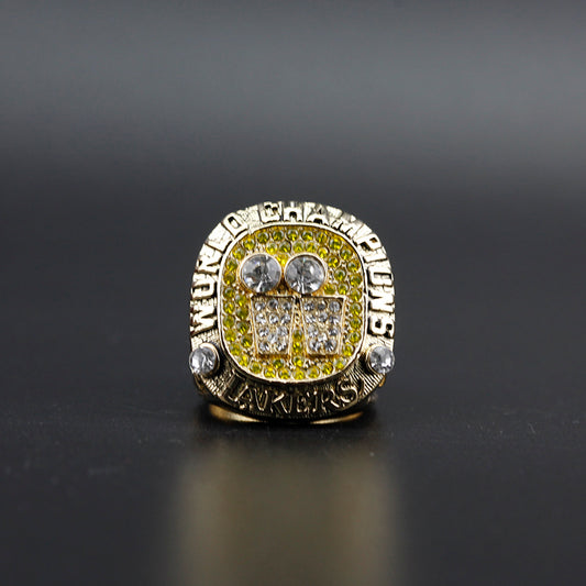 2001 NBA Los Angeles Lakers Championship Replica Ring O'Neal Edtion