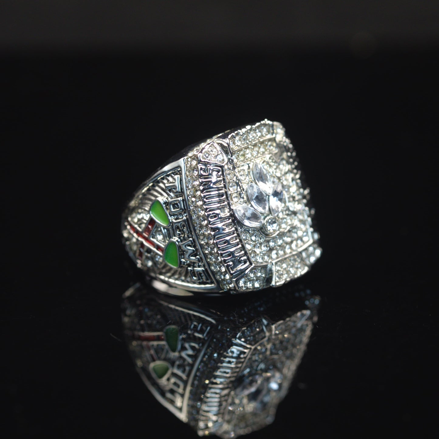 2010 NHL Chicago Blackhawks Championship Replica Ring