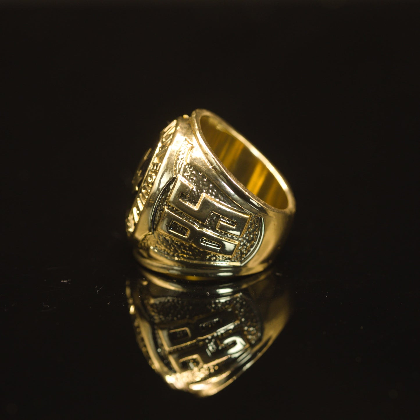 1985 NHL Toronto Maple Leafs Championship Replica Ring