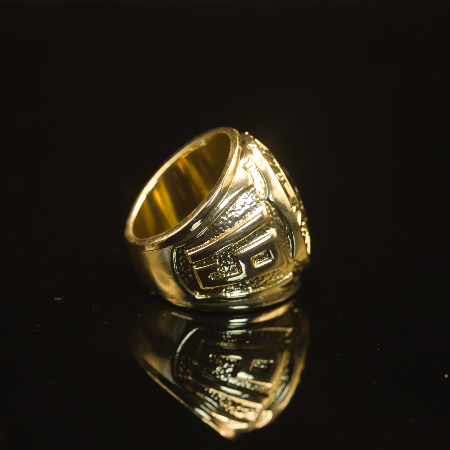 1985 NHL Toronto Maple Leafs Championship Replica Ring