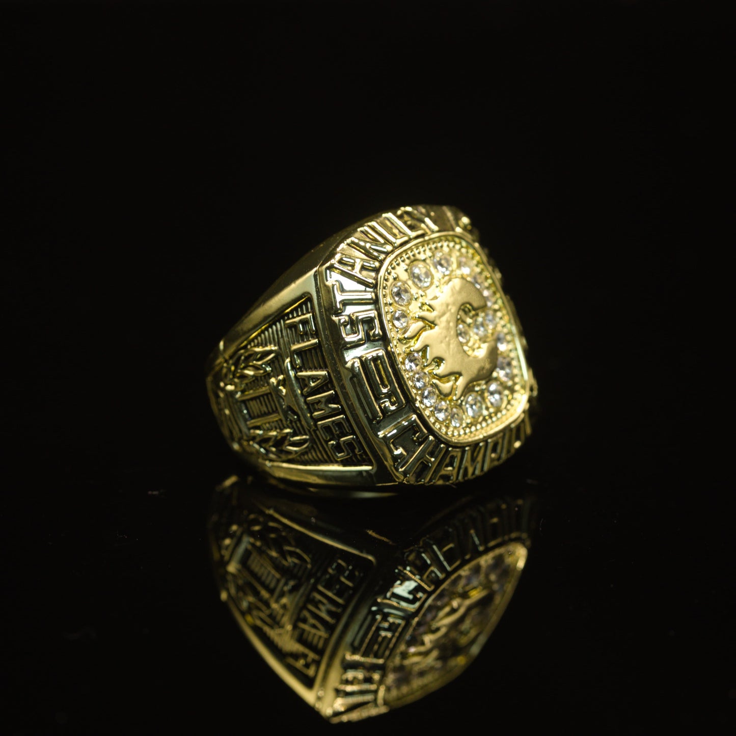 1989 NHL Calgary Flames Championship Replica Ring