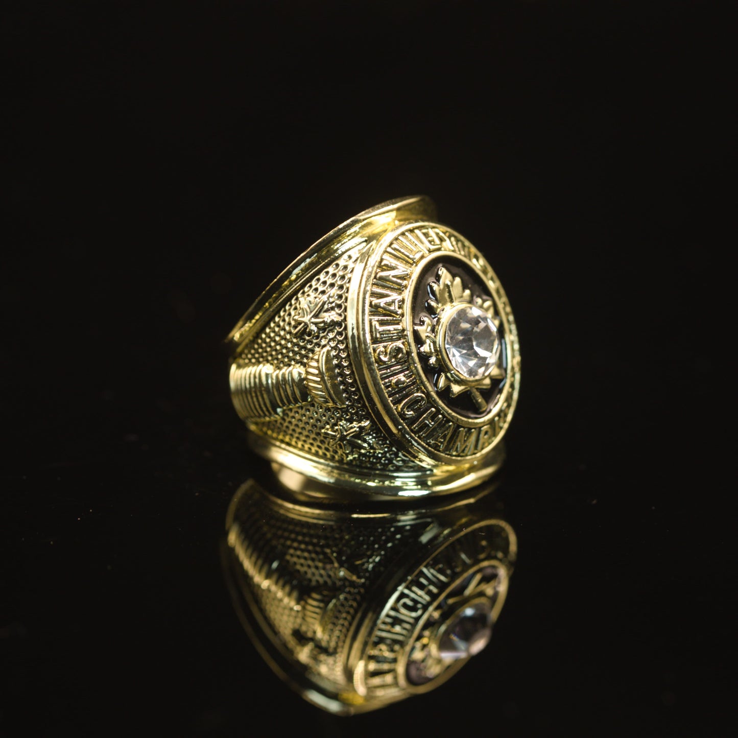 1963 NHL Toronto Maple Leafs Championship Replica Ring