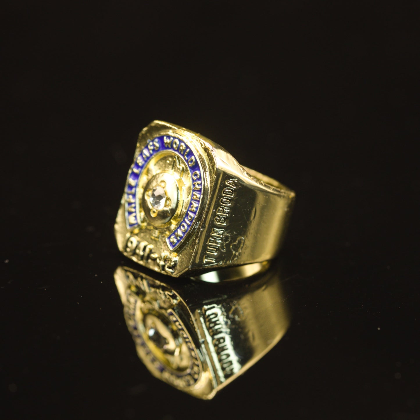 1942 NHL Toronto Maple Leafs Championship Replica Ring