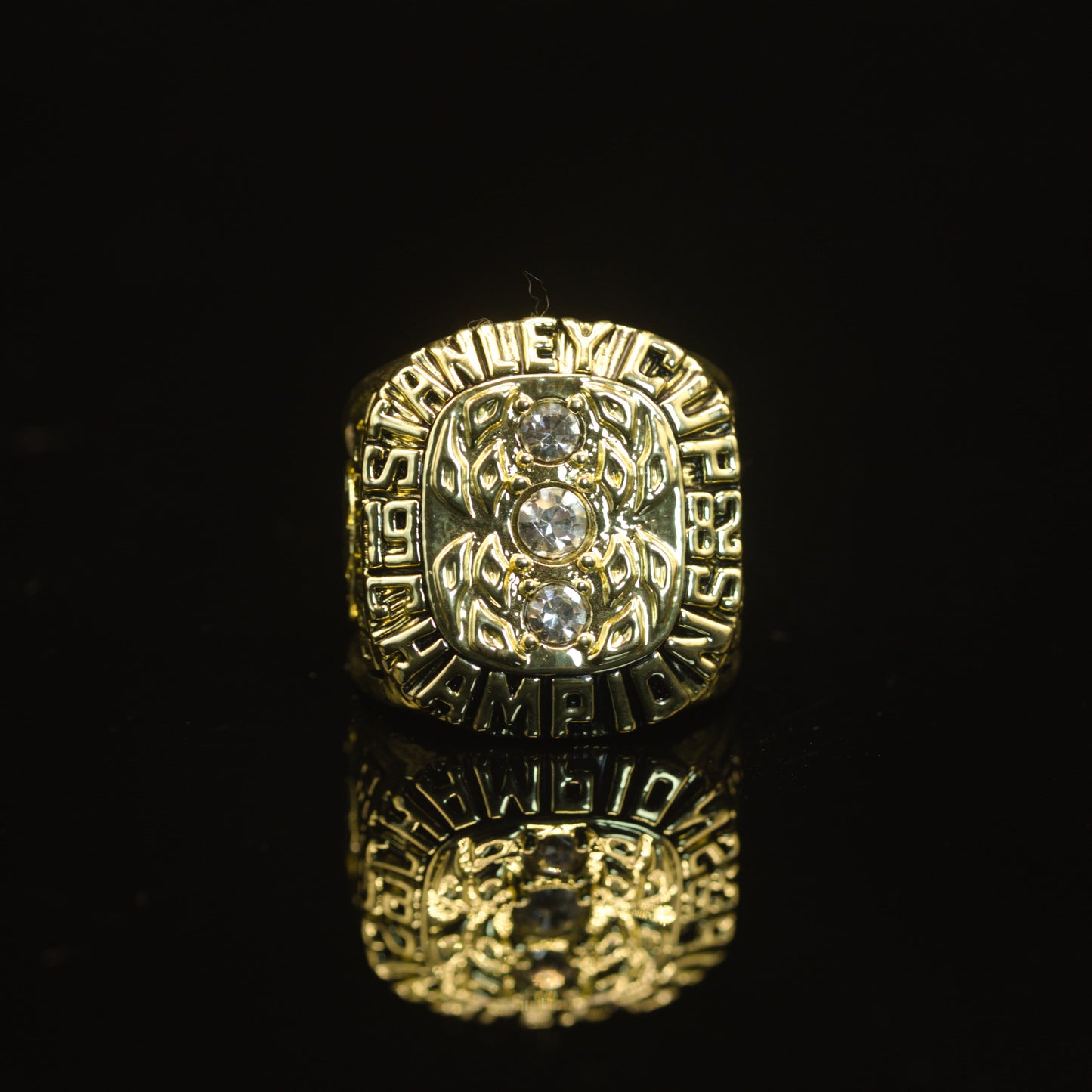 1982 NHL New York Islanders Championship Replica Ring