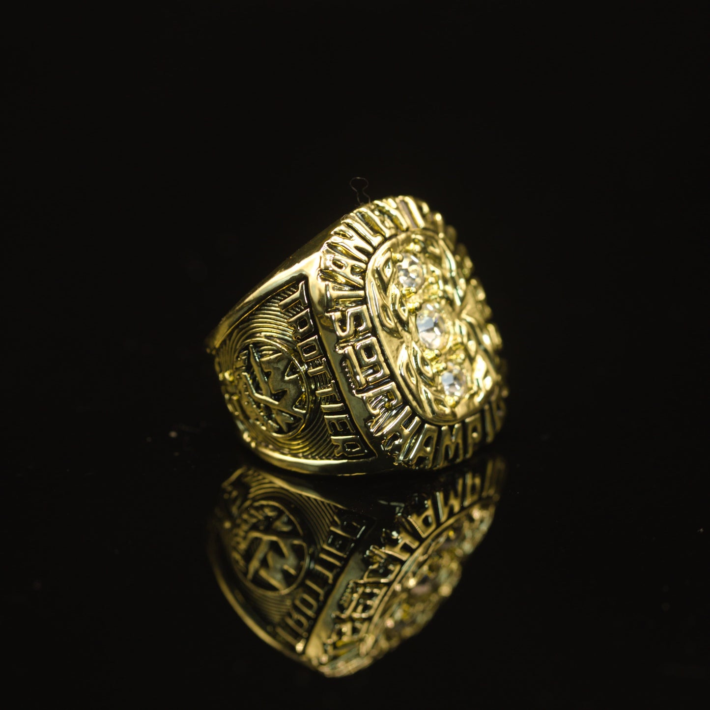 1982 NHL New York Islanders Championship Replica Ring