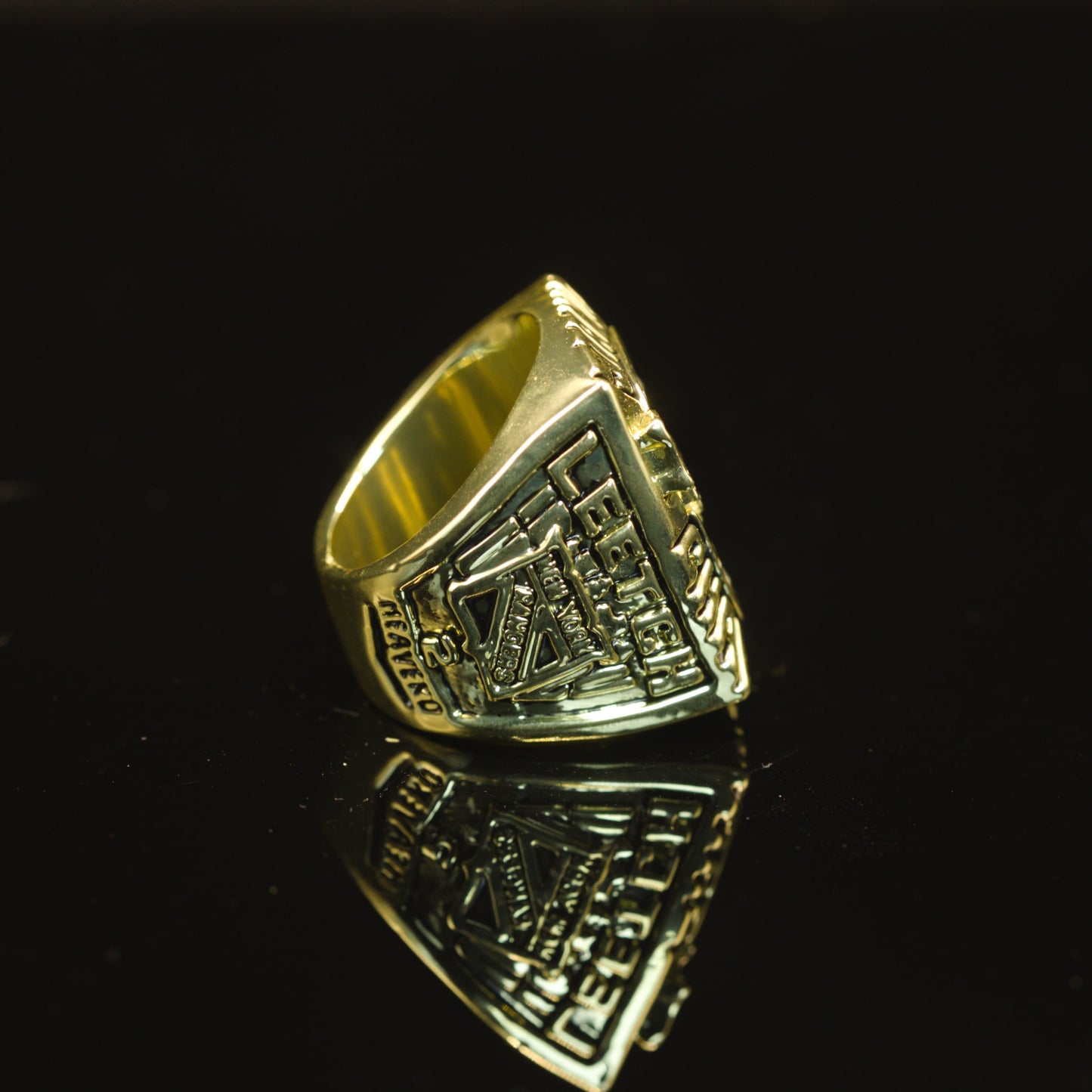 1994 NHL New York Rangers Championship Replica Ring