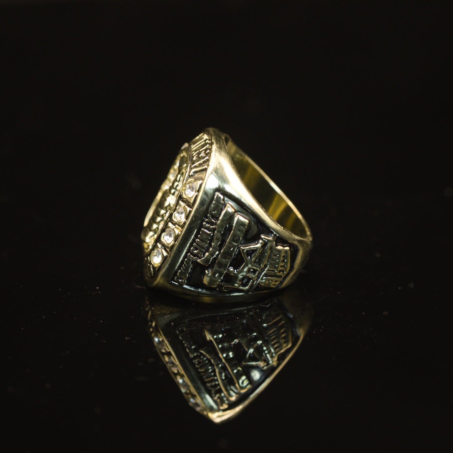 1960 NHL Montreal Canadiens Championship Replica Ring