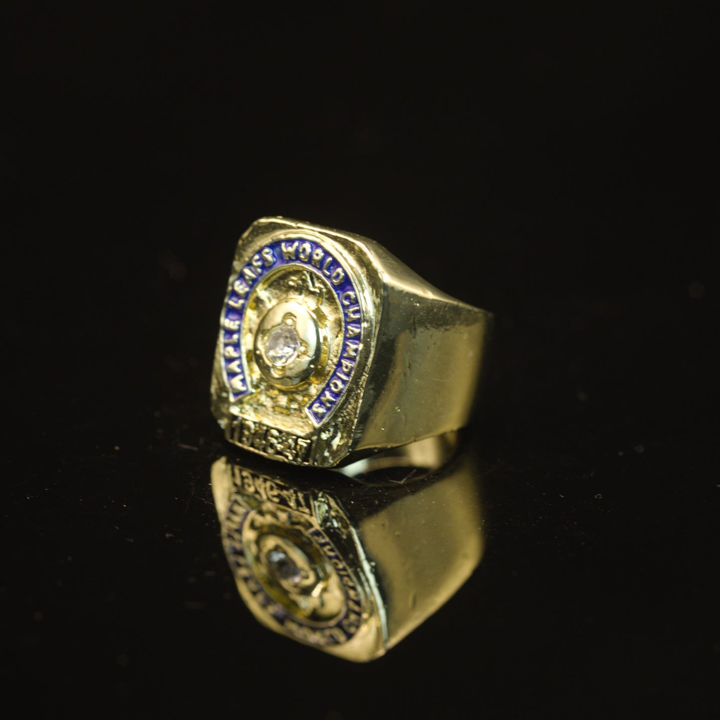 1947 NHL Toronto Maple Leafs Championship Replica Ring