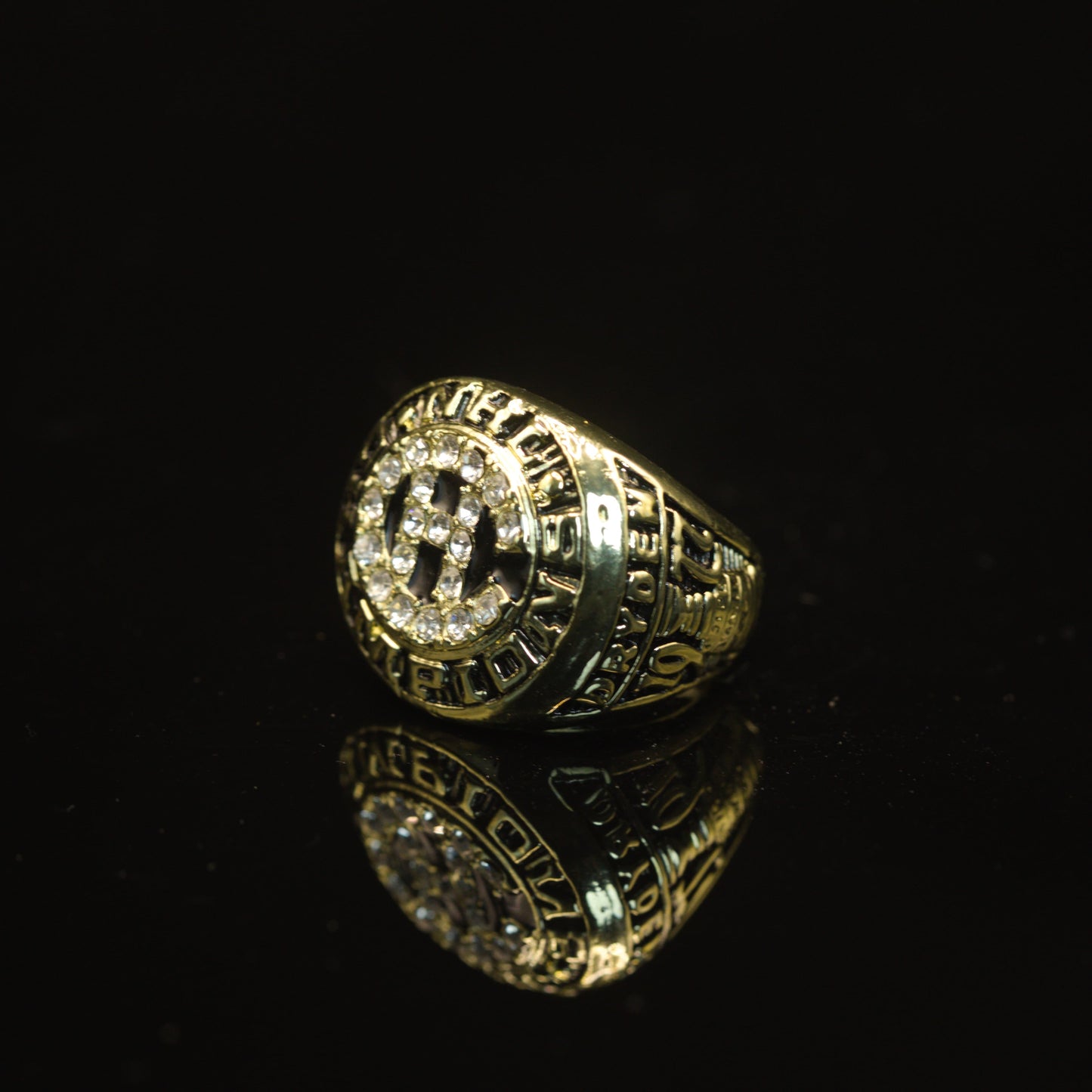 1977 NHL Montreal Canadiens Championship Replica Ring