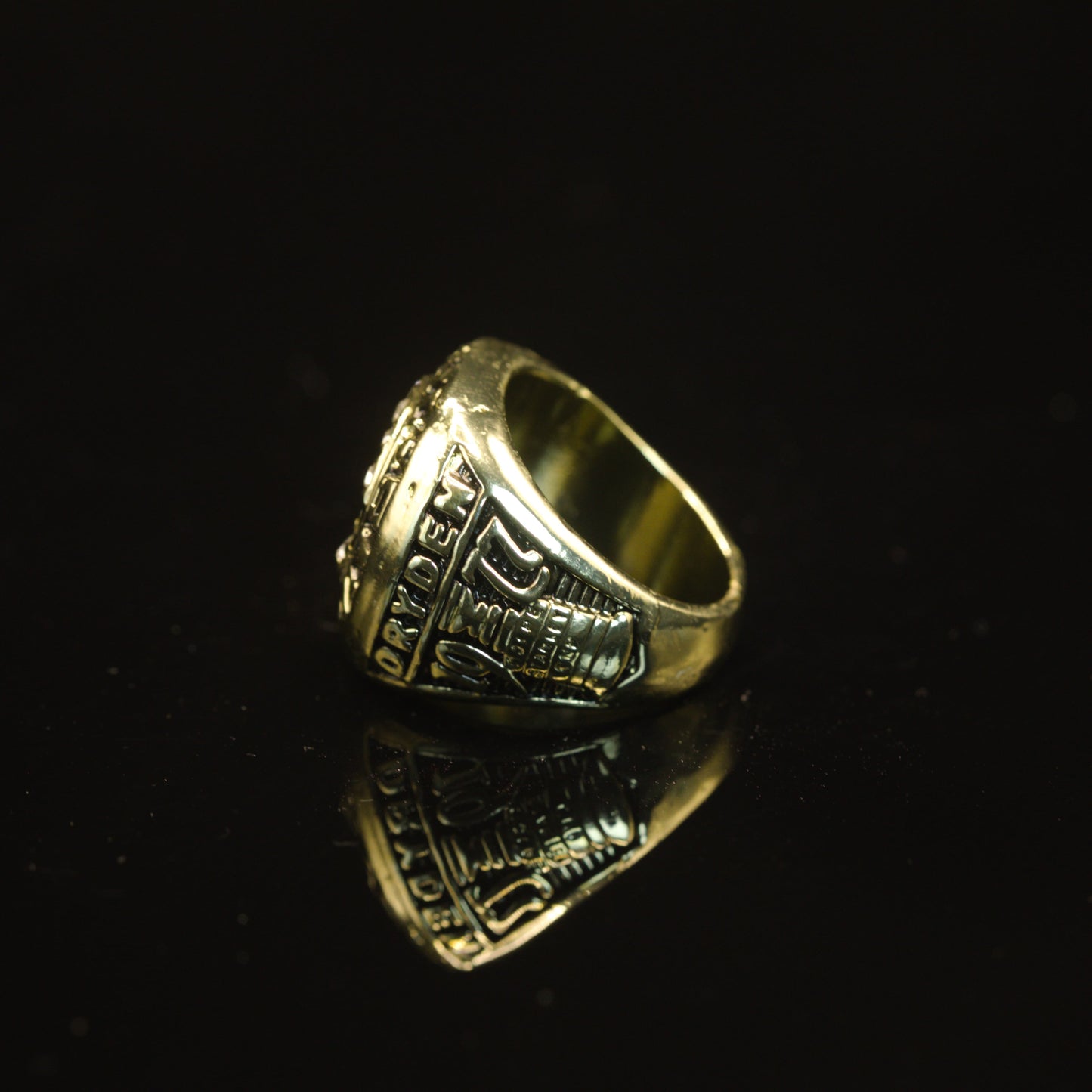 1977 NHL Montreal Canadiens Championship Replica Ring