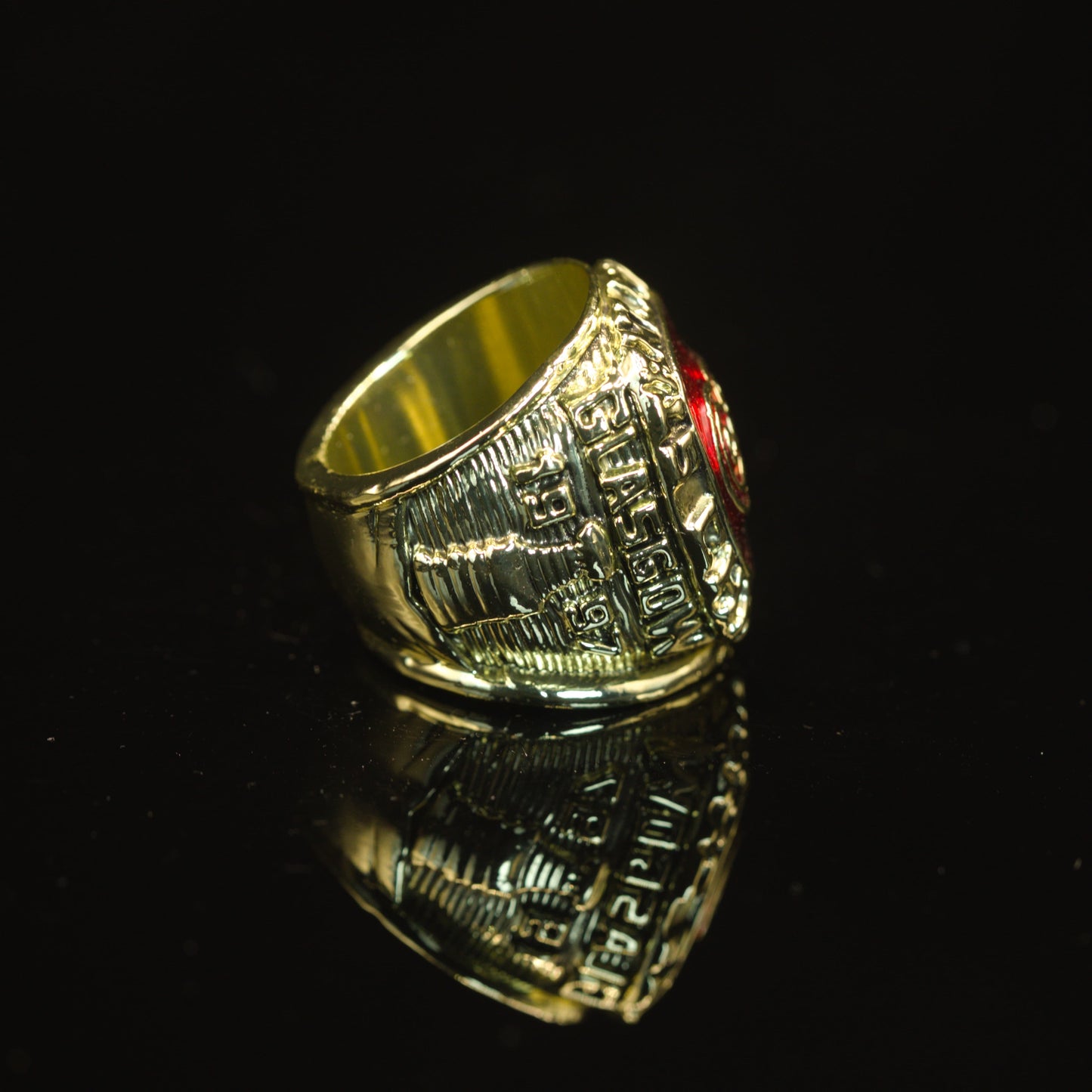 1997 NHL Detroit Red Wings Championship Replica Ring