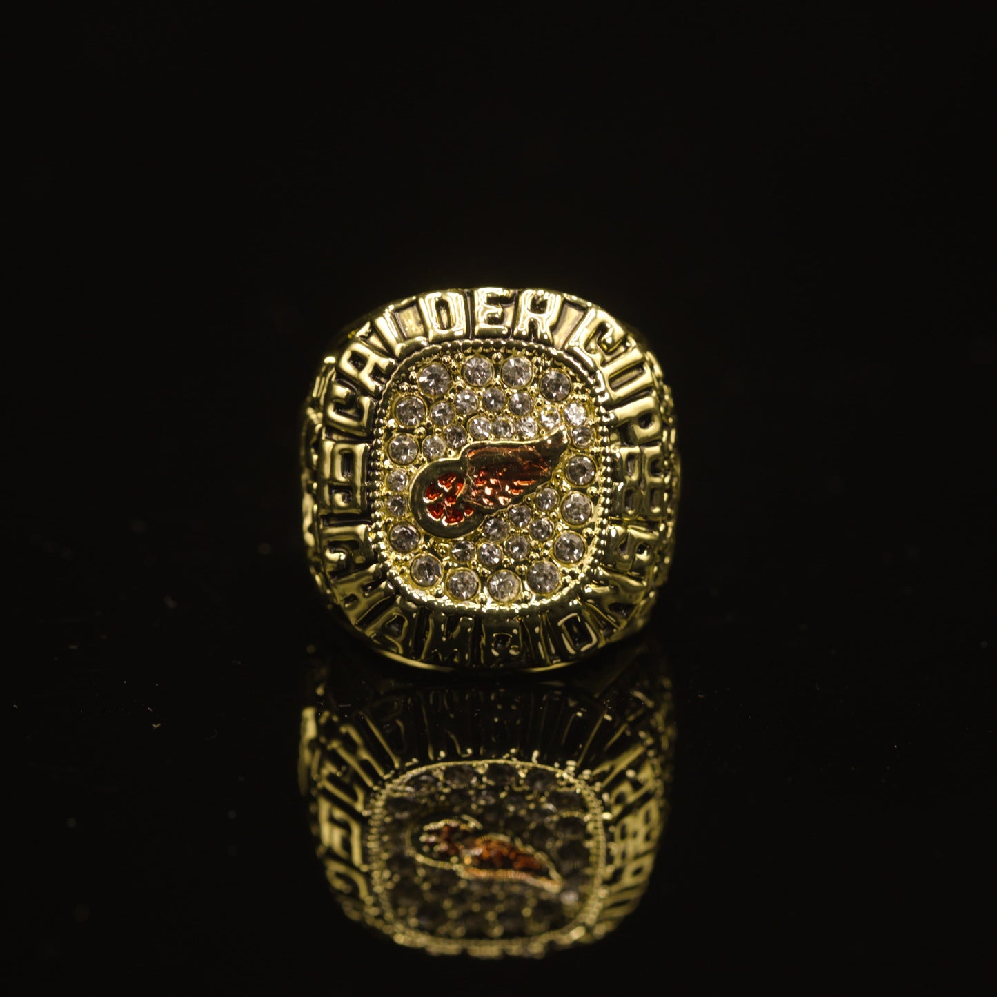 1986 NHL Detroit Red Wings Championship Replica Ring