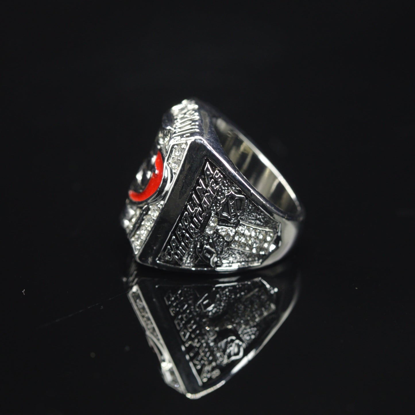 2006 NHL Carolina Hurricanes Championship Replica Ring